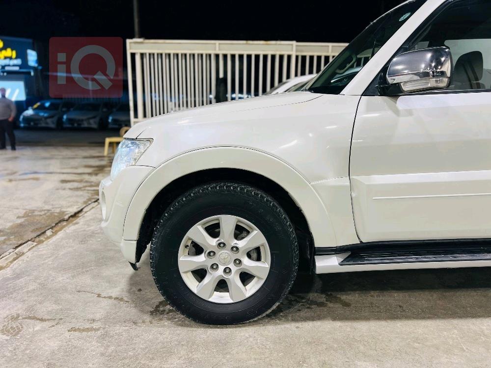 ميتسوبيشي باجيرو